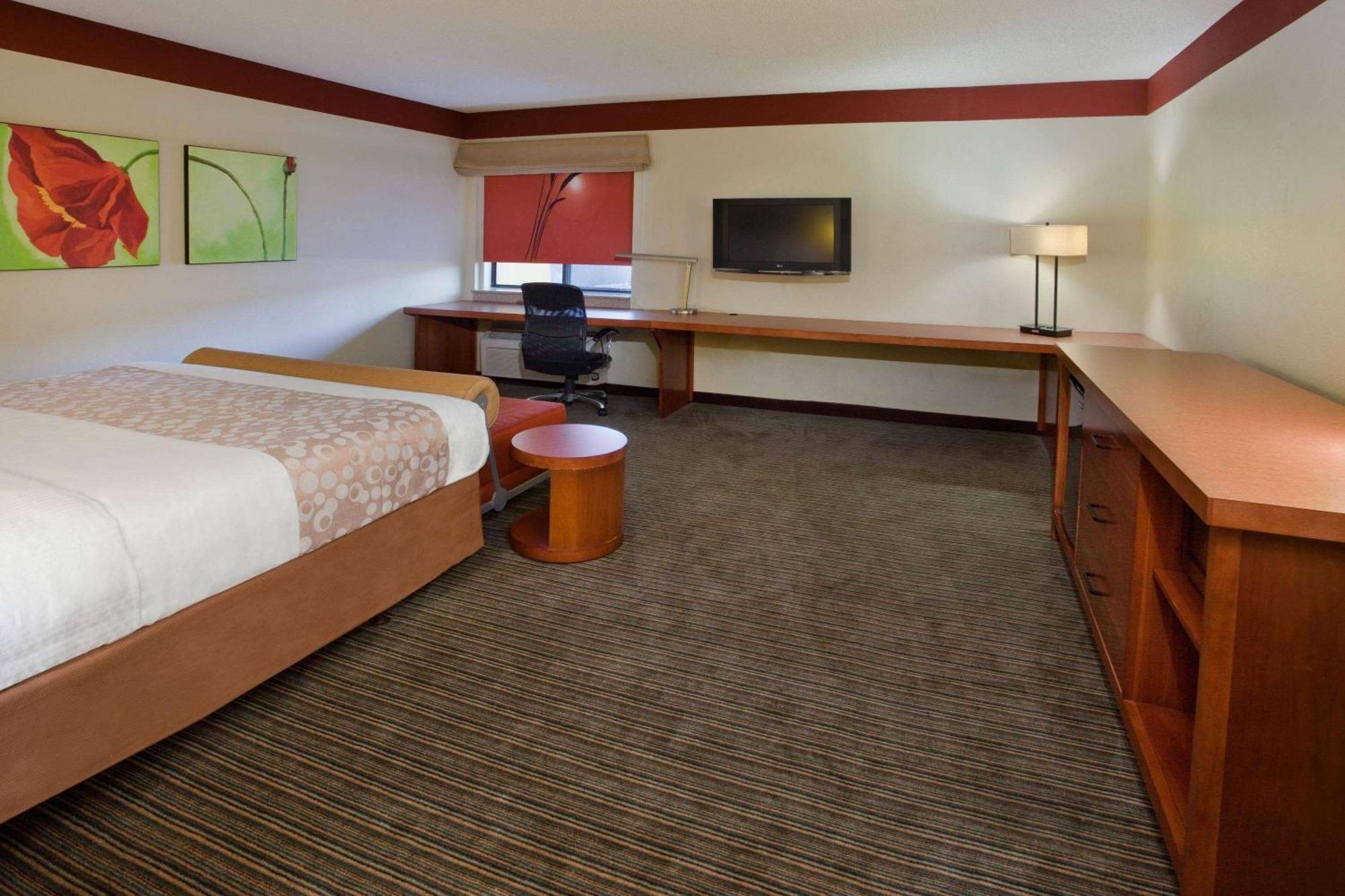 Travelodge By Wyndham Columbus State University Exterior photo