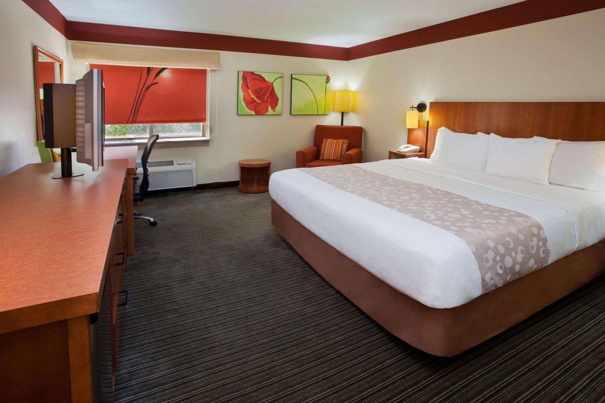 Travelodge By Wyndham Columbus State University Exterior photo